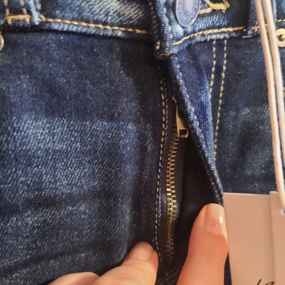 Kancan Distressed High Rise Crop Jeans NWT - Picture 8 of 15